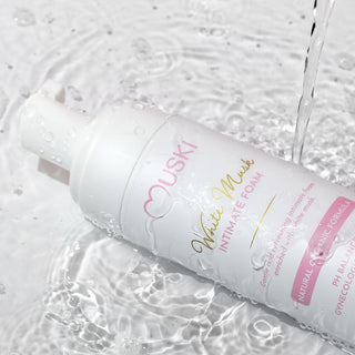 Muski White Musk foam – soft white intimate mousse with natural organic texture